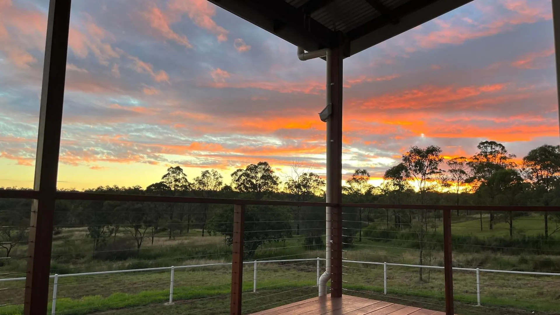 Wallawa On Hilltop Kumbia Australia